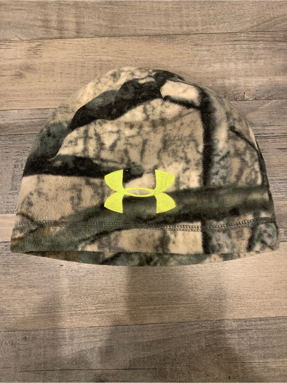 Under Armour Kids Camo Fleece Beanie with Neon Yellow Logo
